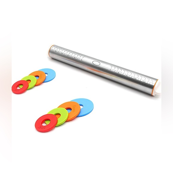 STAINLESS STEEL ADJUSTABLE ROLLING PIN 17”L
#10292410 - Picture 4 of 16